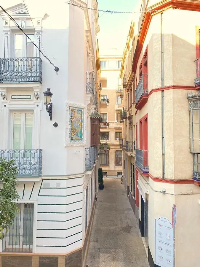 Superb Apartment In Downtown Of Sevilla ,Parking Optional, Top !! 0*, Séville